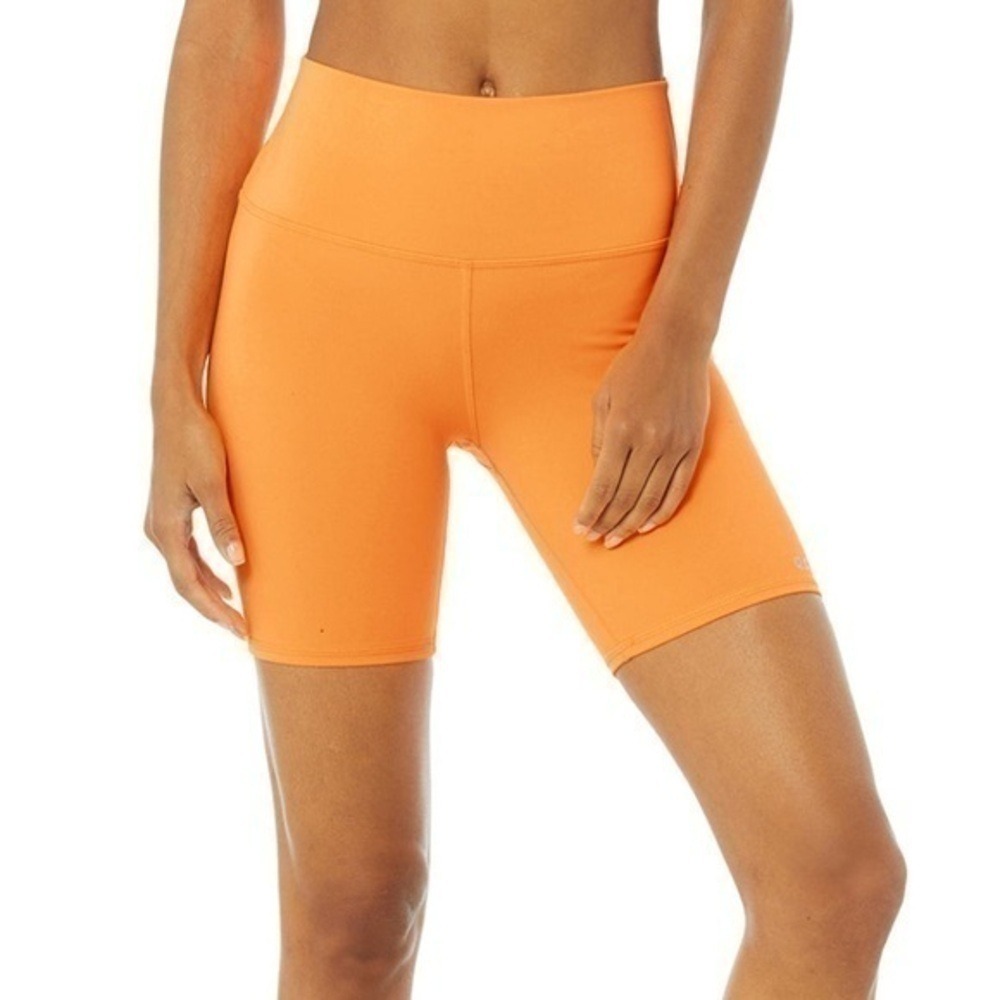 Alo Yoga biker shorts 7"